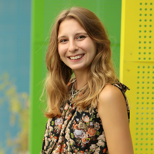 Emine Sonakn